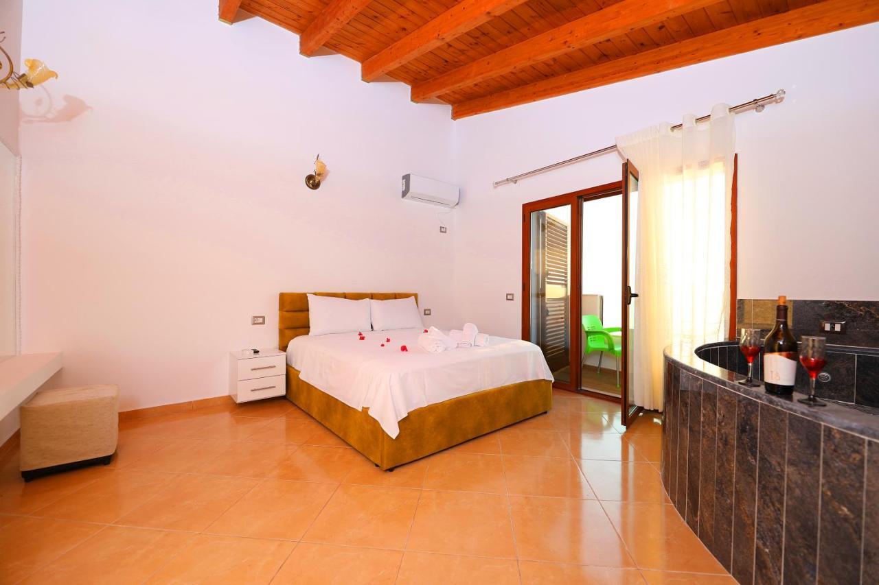 Vila Dena Vlorë Exterior foto